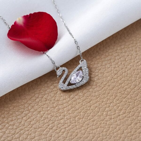 Collier Swan pour filles 🦢 سنسلة البجعة